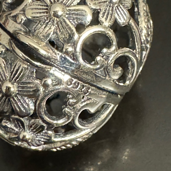 Sterling Silver Filigree Egg Locket - Picture 2 of 8